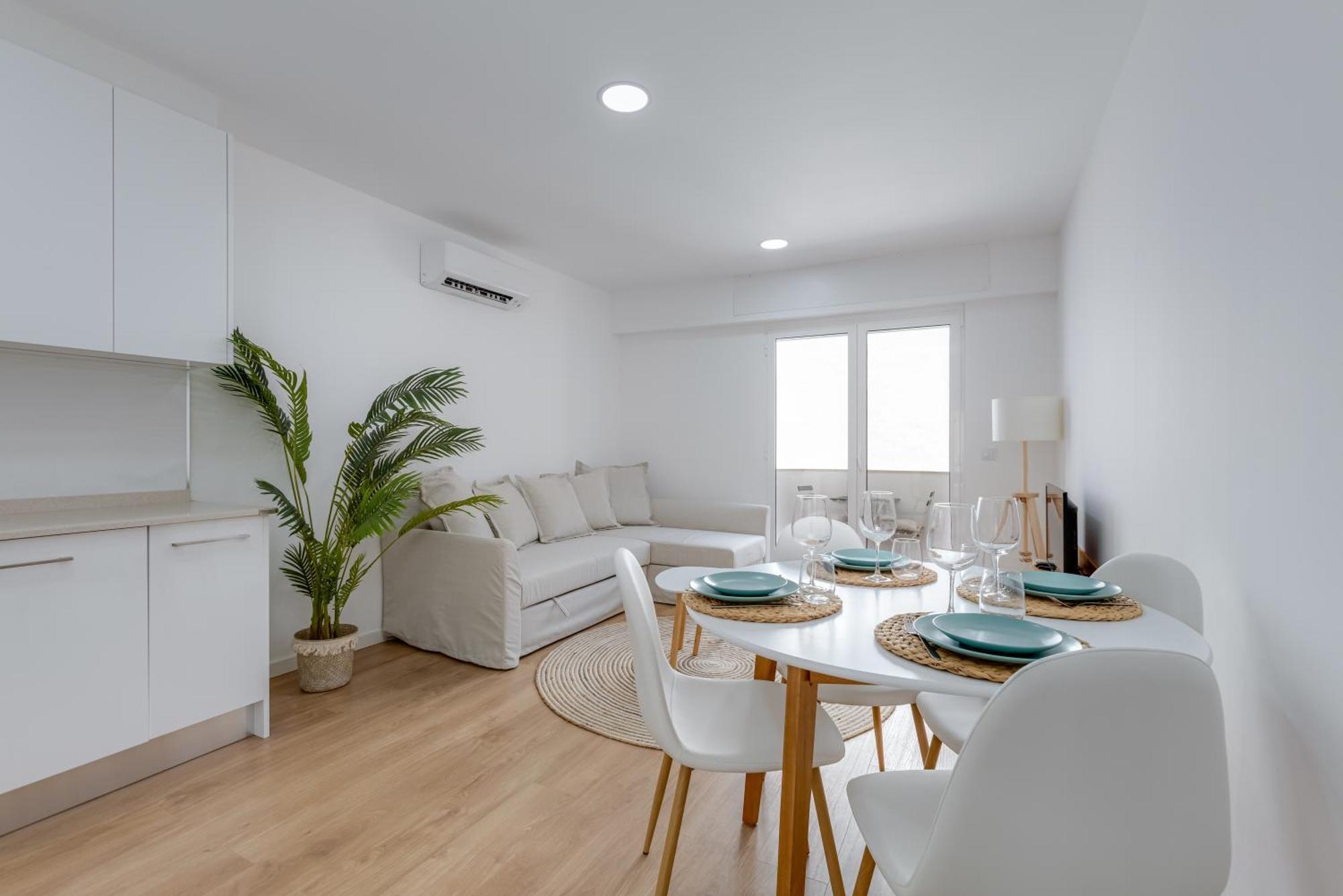 Apartmán T2 Rosa Dos Ventos, A/C & Terrace - Casas & Papeis Armação de Pêra Exteriér fotografie